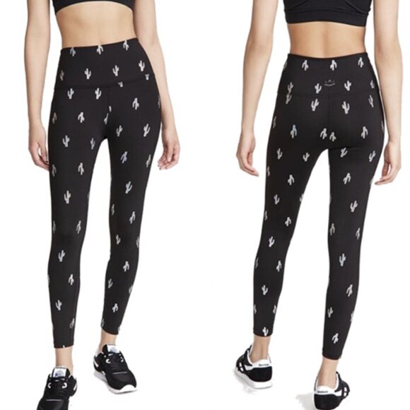 Beyond Yoga High Rise Cactus Print Leggings *Black/Silver - Picture 1 of 13